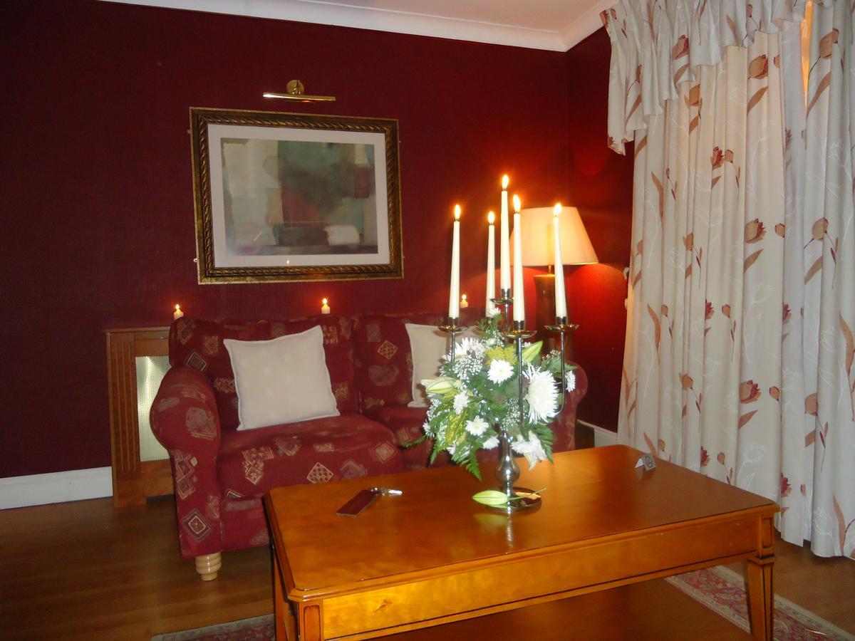Templemore Arms Hotel Екстер'єр фото