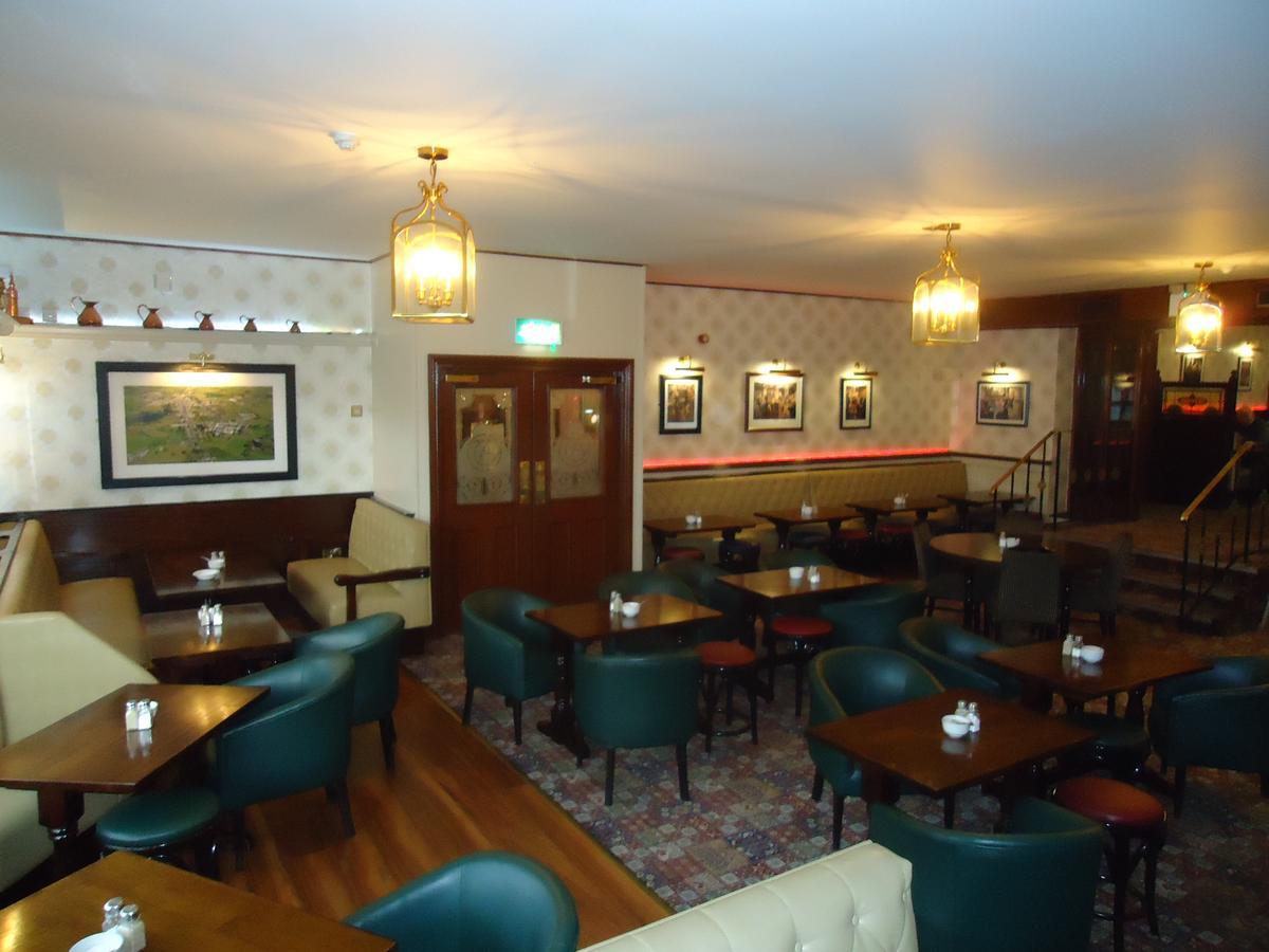 Templemore Arms Hotel Екстер'єр фото
