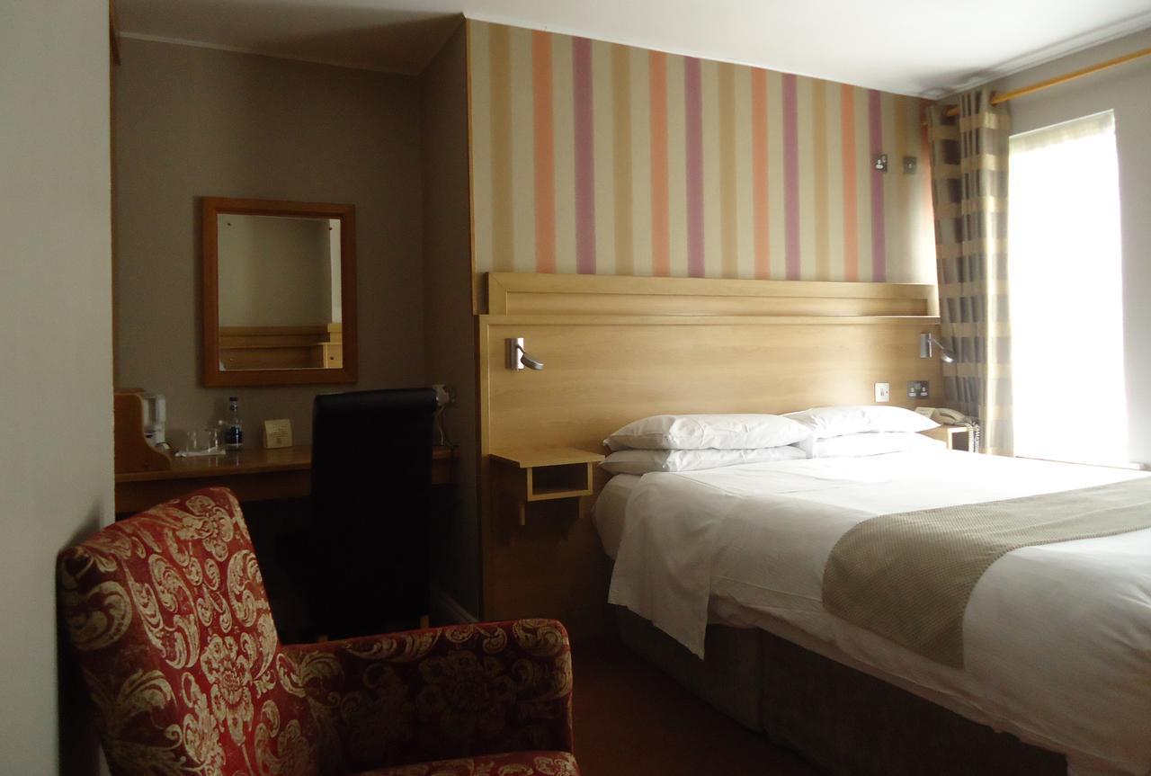Templemore Arms Hotel Екстер'єр фото