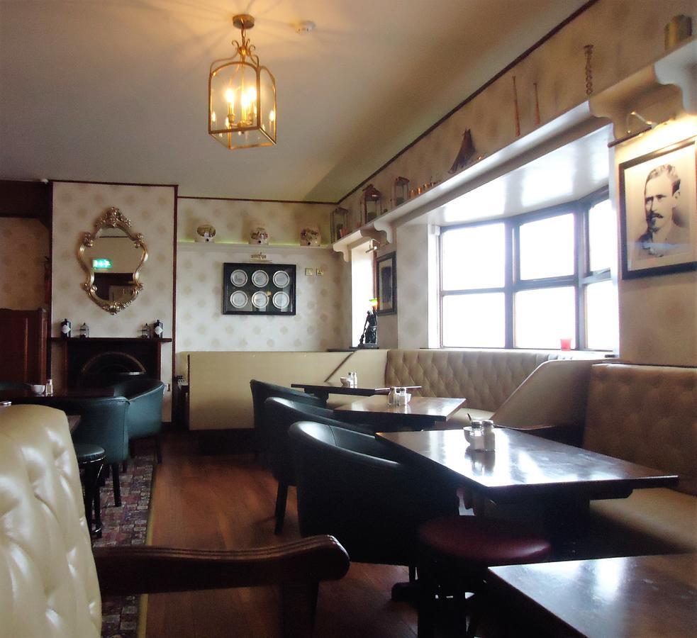 Templemore Arms Hotel Екстер'єр фото