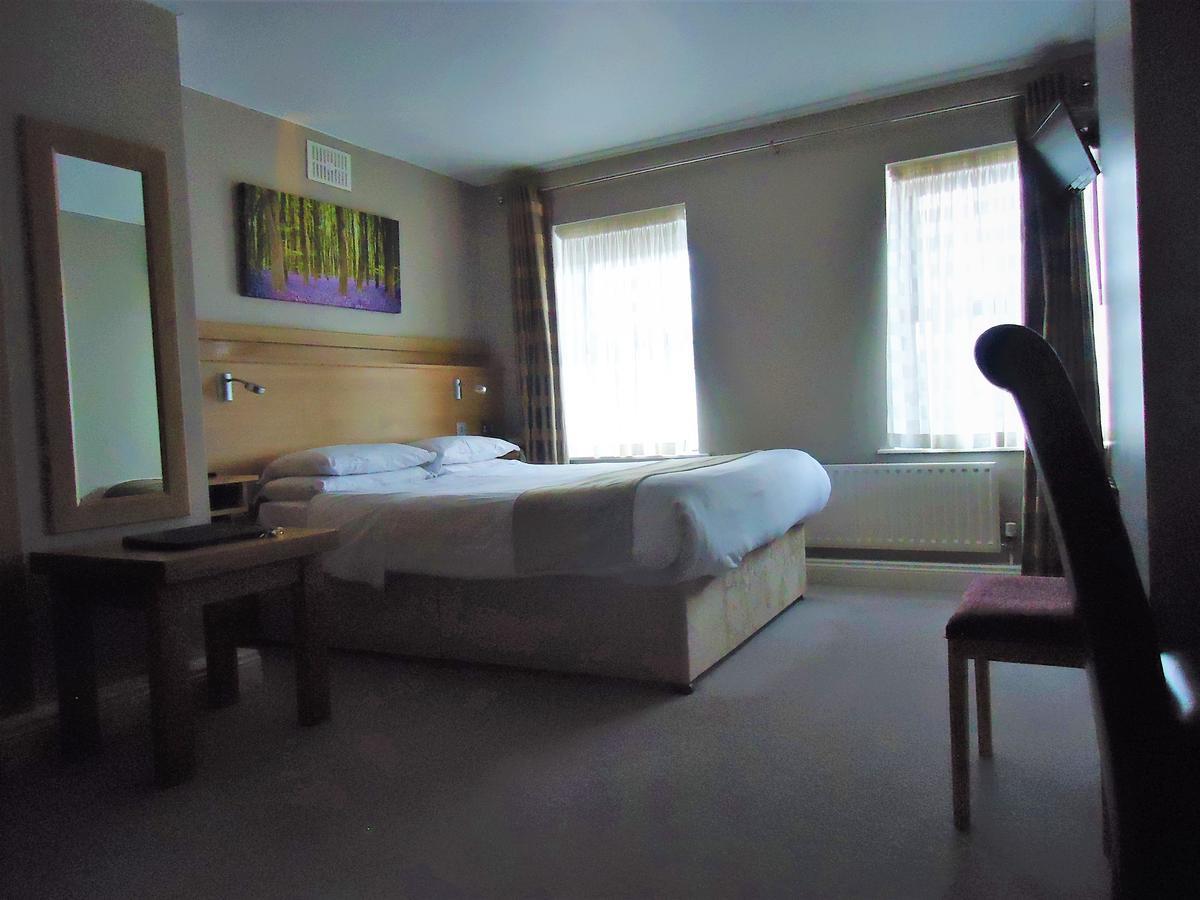 Templemore Arms Hotel Екстер'єр фото